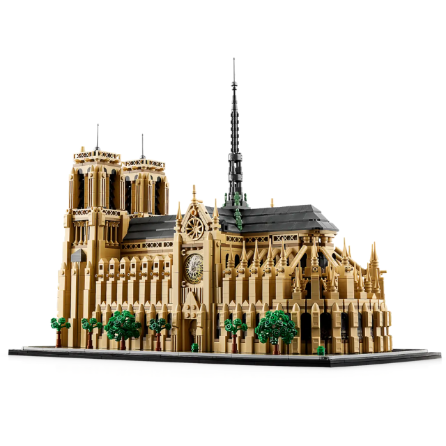 Lego 21061 Notre Dame side view